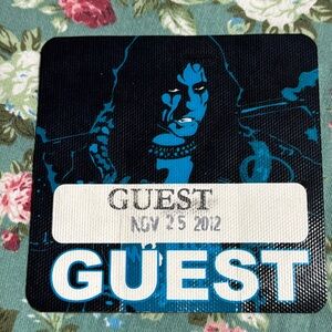 Alice Cooper! Guest Pass, unstuck! (from Nov 25 2012. Good condition rock n roll